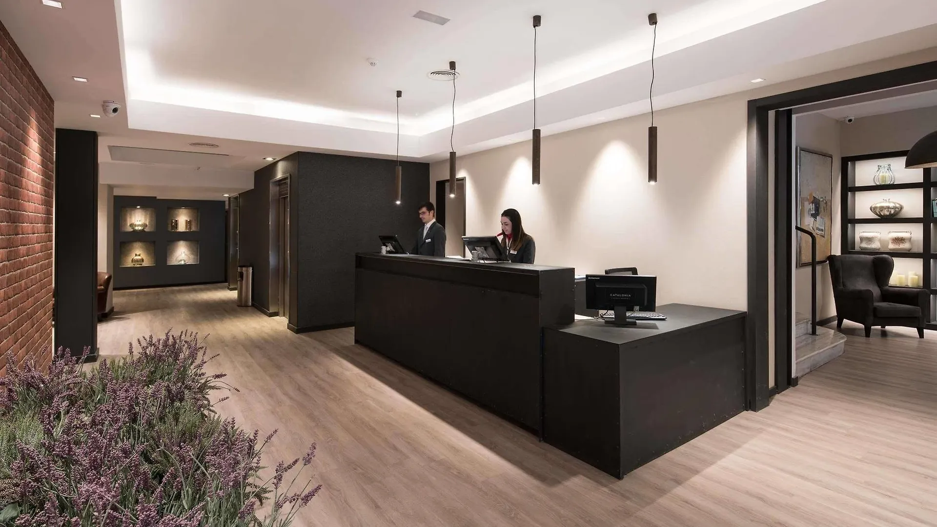 Catalonia Born Otel Barselona